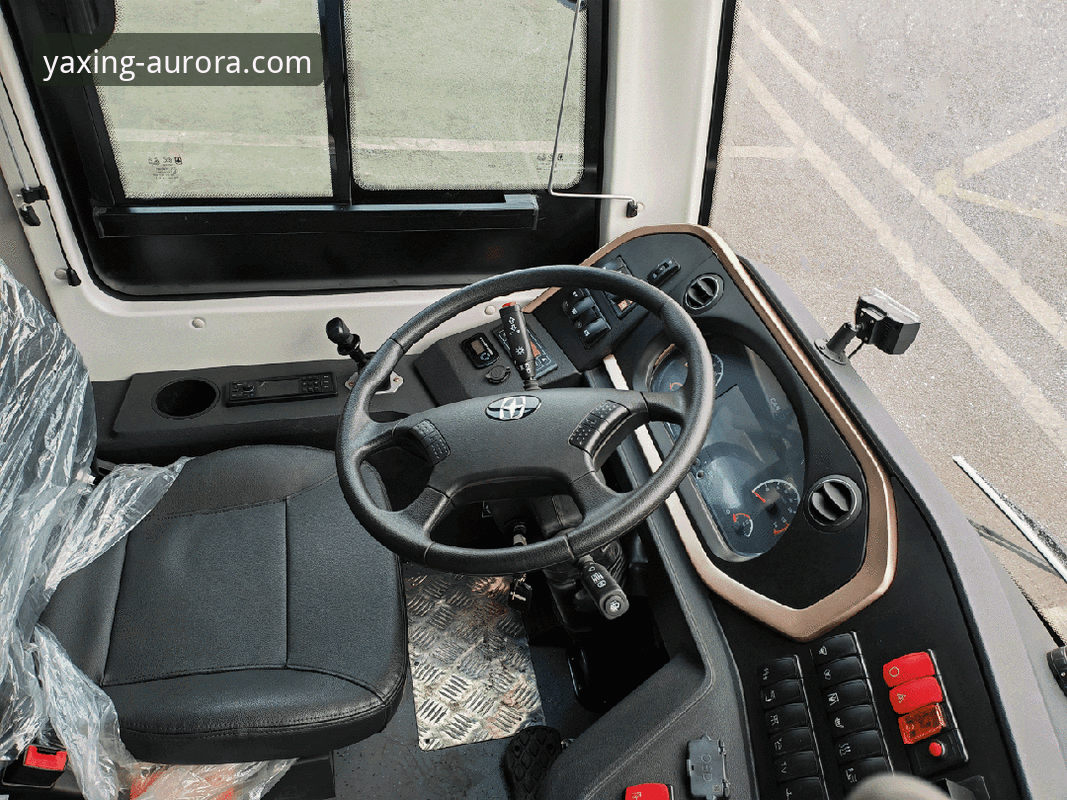 亚星客车驾驶体验详解：从方向盘到乘客舱的实战解析